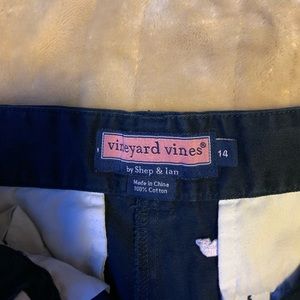 Vineyard Vines Navy Shorts. Fit women’s 00